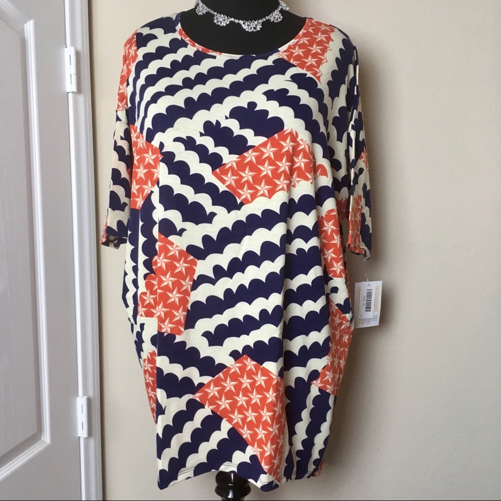 NWT LuLaRoe AMERICANA Irma Tunic Top